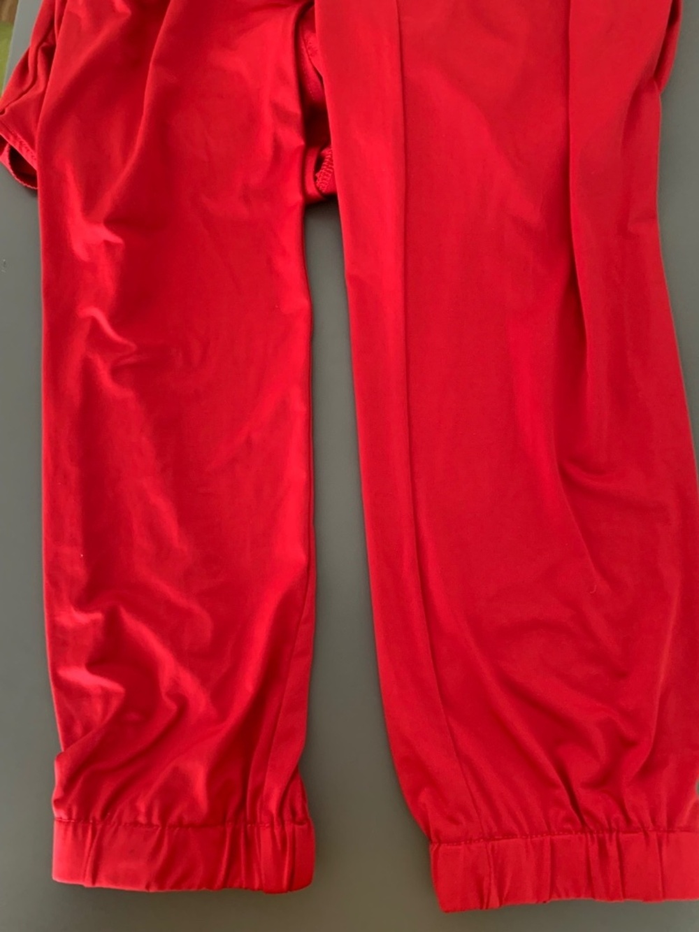 Red Halter Jumpsuit by GBY GUESS – Size S, Crisscross Back, Bold Retro Vibes - Picture 4 of 8